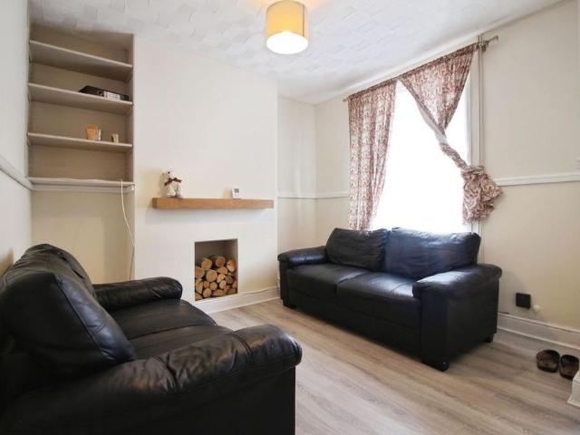 House for rent in Churchward, Rodbourne