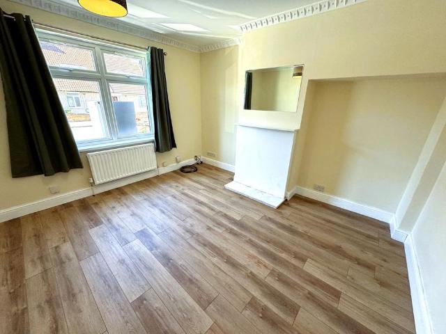 House for rent in Becontree, Greater London