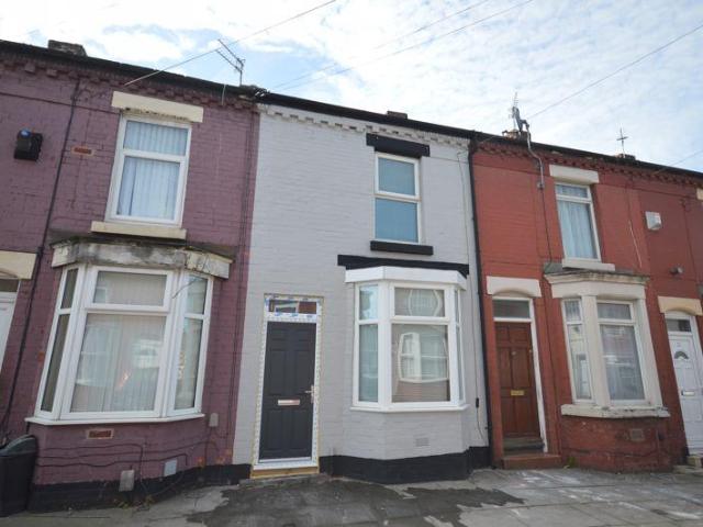 House for rent in Calderstones