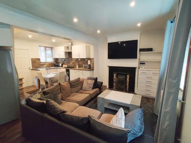 House for rent in Lakenham, East Bank