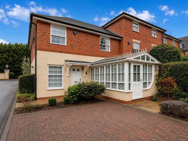 House for rent in Milverton, Green Close