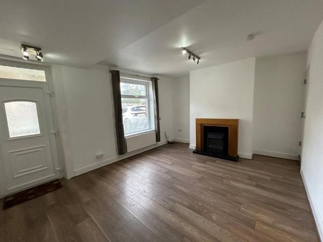 House for rent in Hipperholme, Calderdale