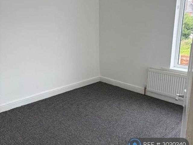 House for rent in Guide Bridge, Greenheys