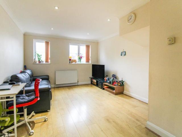 House for rent in Farnborough, Hampshire