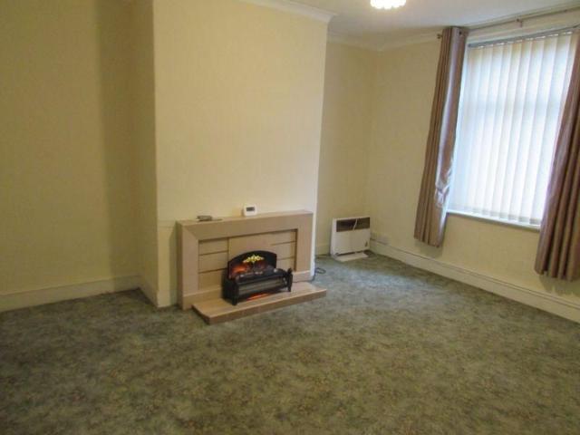 House for rent in Lady House, Burnedge