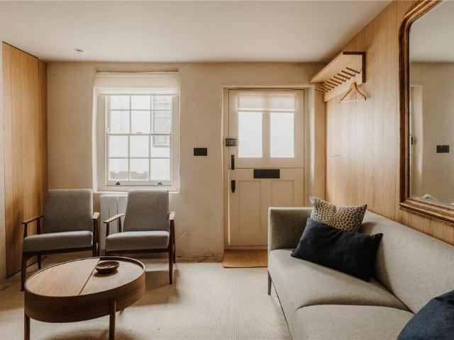 House for rent in London Borough of Merton, Isle Of Man