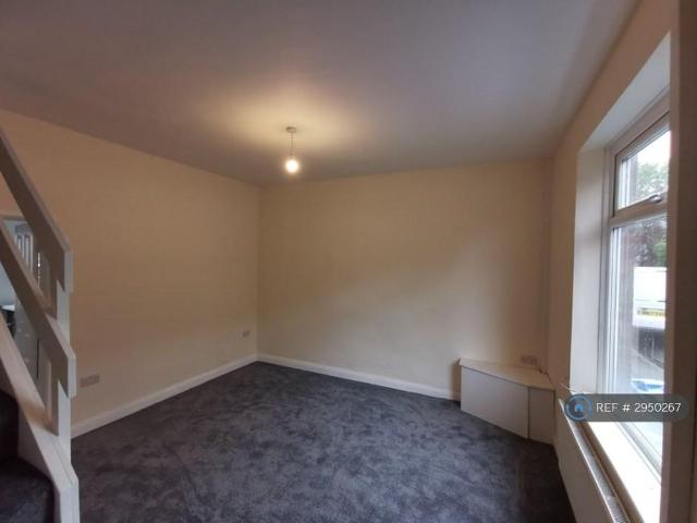 House for rent in Deeplish, Burnedge