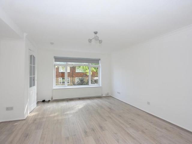 House for rent in Crofton, Greater London