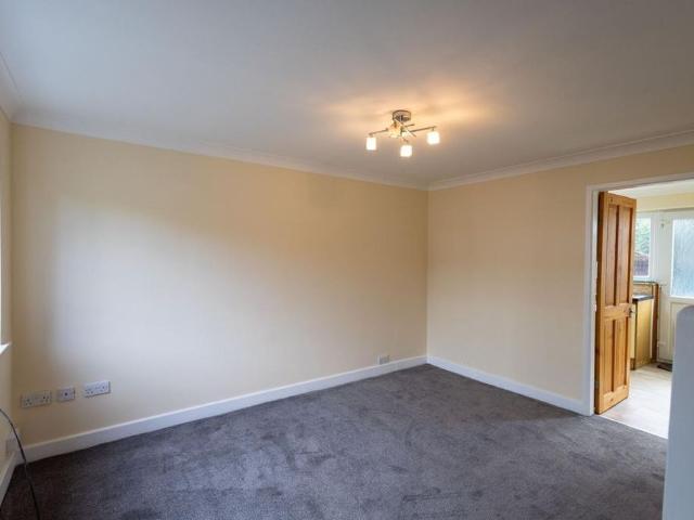 House for rent in Birkenshaw, Kirklees
