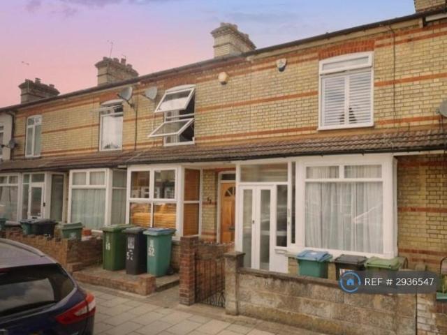 House for rent in Holywell Estate, North Watford