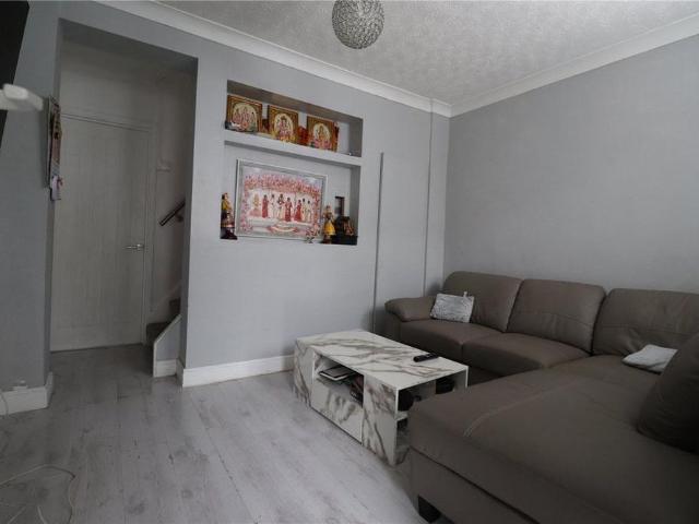 House for rent in Swanscombe and Greenhithe, Monks Orchard