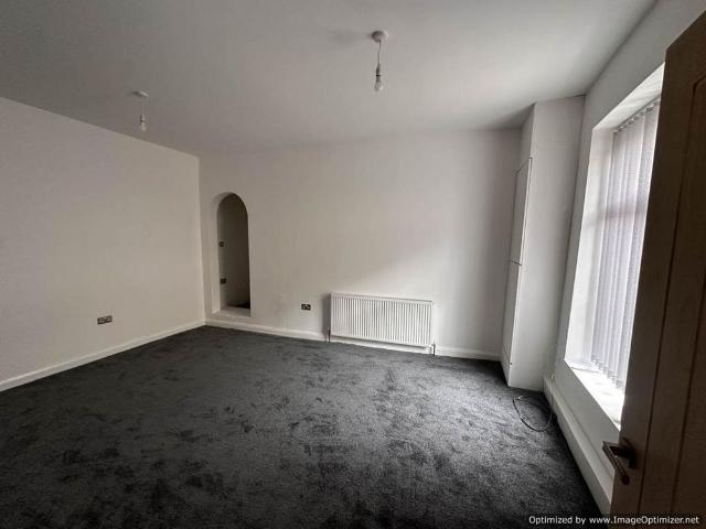 House for rent in Milnsbridge, West Yorkshire
