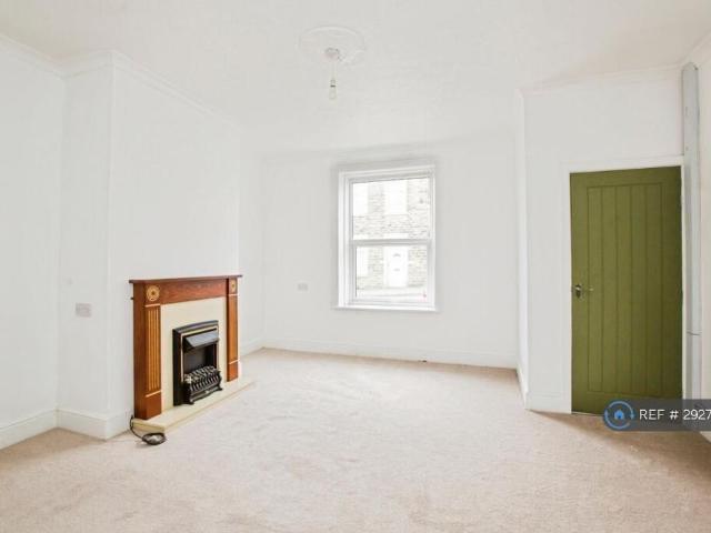 House for rent in Boothtown, Halifax
