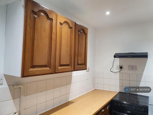 House for rent in Castlefield, Cressex