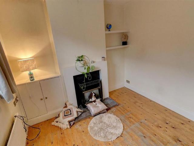 House for rent in Elmfield, Leicestershire