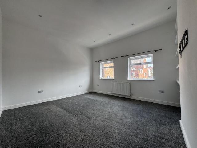 House for rent in Lee Bank, Greater Manchester