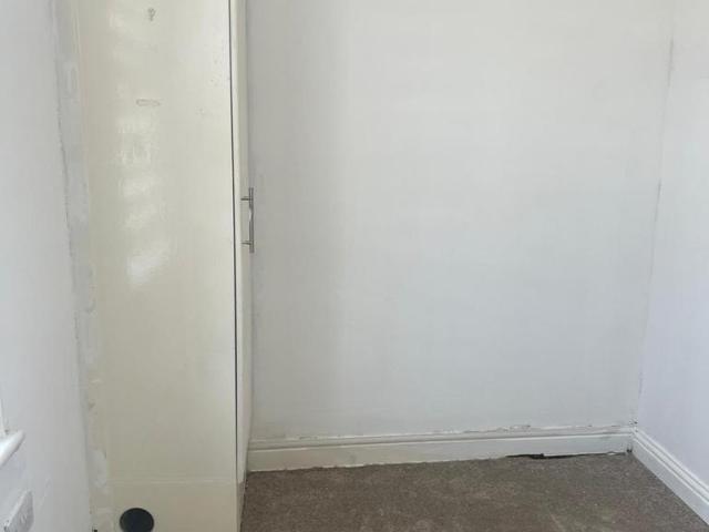 House for rent in Milnsbridge, West Yorkshire