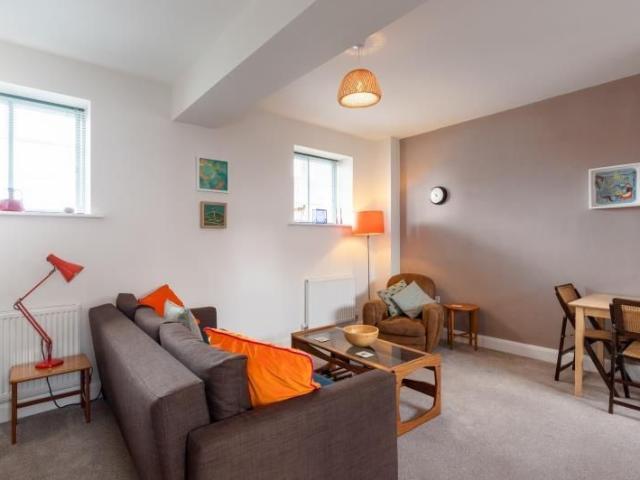 House for rent in Burton Bradstock