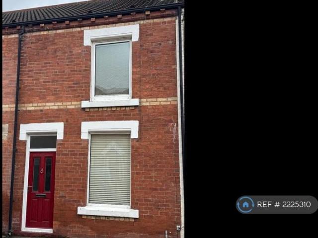 House for rent in Cutsyke, Castleford