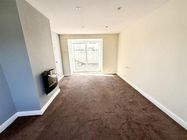 House for rent in Barne Barton, Mount Wise