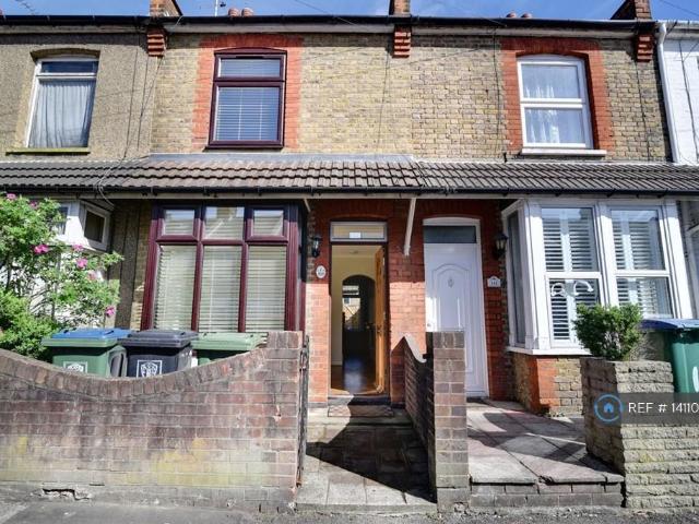 House for rent in Holywell Estate, North Watford