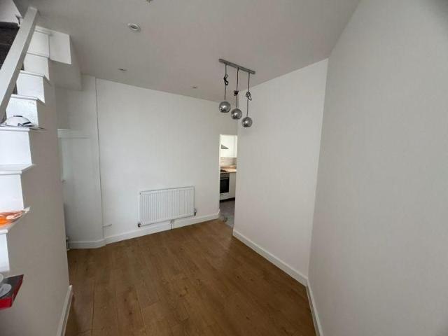 House for rent in Bay Hall, Kirklees