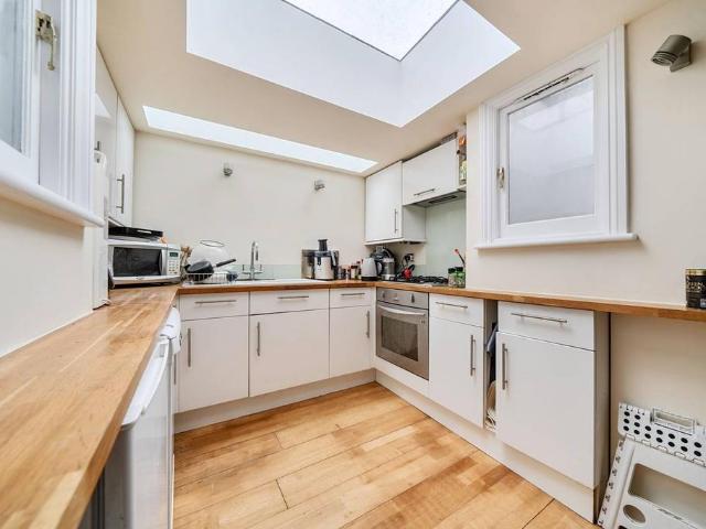House for rent in Fulham, Sands End