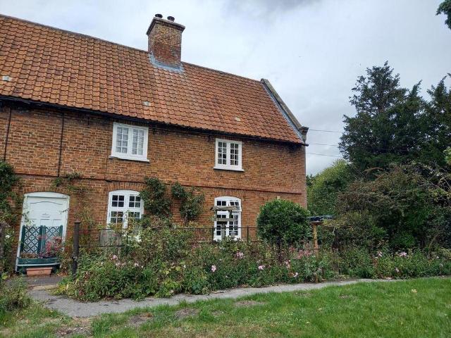 House for rent in New End, East Lindsey