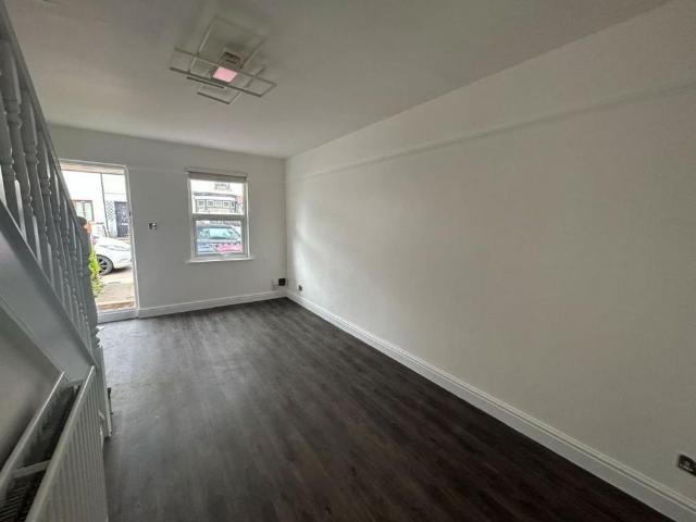 House for rent in Milton, Alton Barnes
