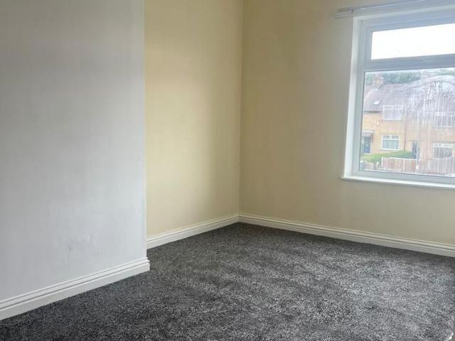 House for rent in Paddock, Milnsbridge