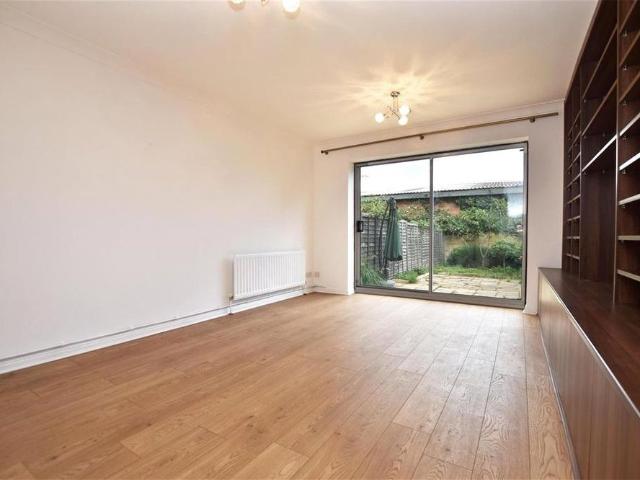 House for rent in London Borough of Hounslow, Spring Grove