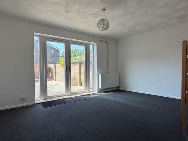 House for rent in Littlecote, West Sussex