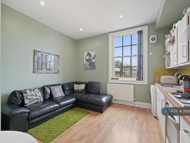 House for rent in Avenham, Higher Bartle