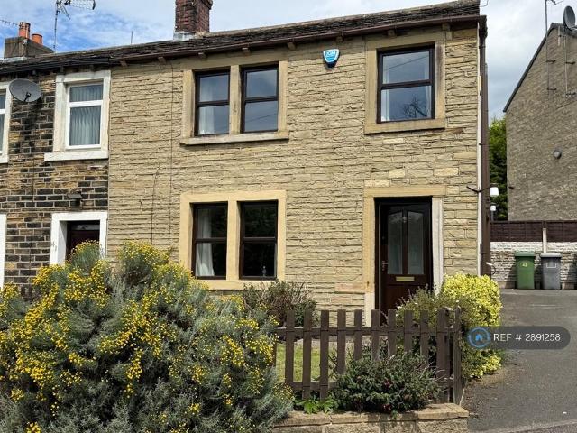 House for rent in Hillhouse, Almondbury