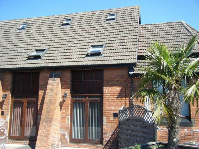 House for rent in New Town, Alverton