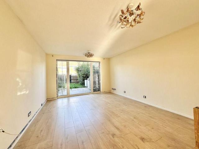 House for rent in Woodcote, Epsom