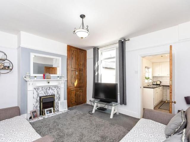 House for rent in Marl Pits, Wakefield