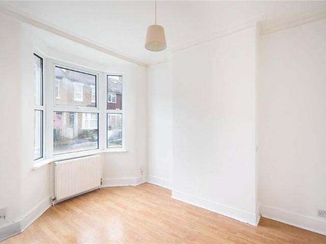 House for rent in London Borough of Newham, Greater London