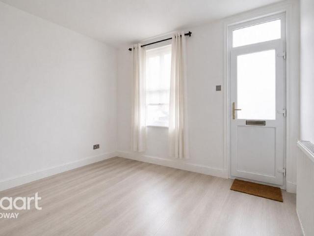 House for rent in Brompton, Gillingham