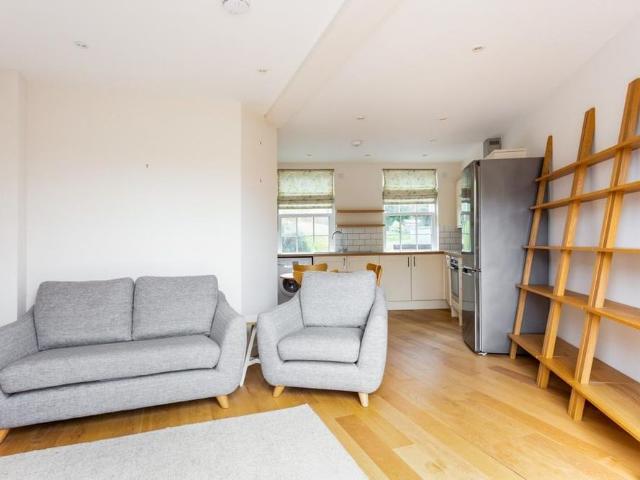 House for rent in Marlborough, Easton Royal