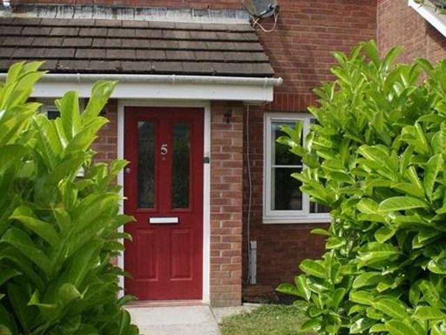 House for rent in Llansamlet, Wales