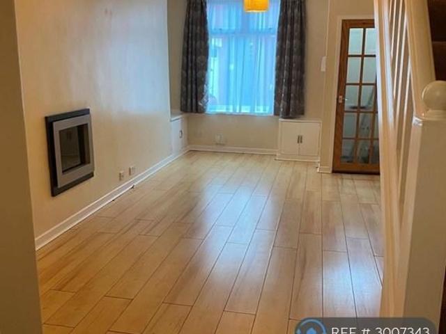 House for rent in Calderstones