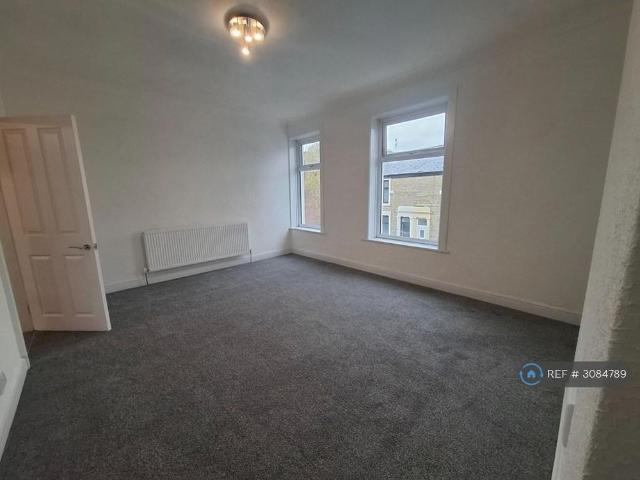 House for rent in Knowle Fold, Darwen