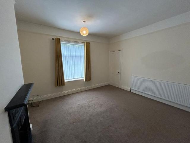House for rent in Birkenshaw Bottom, Birkenshaw
