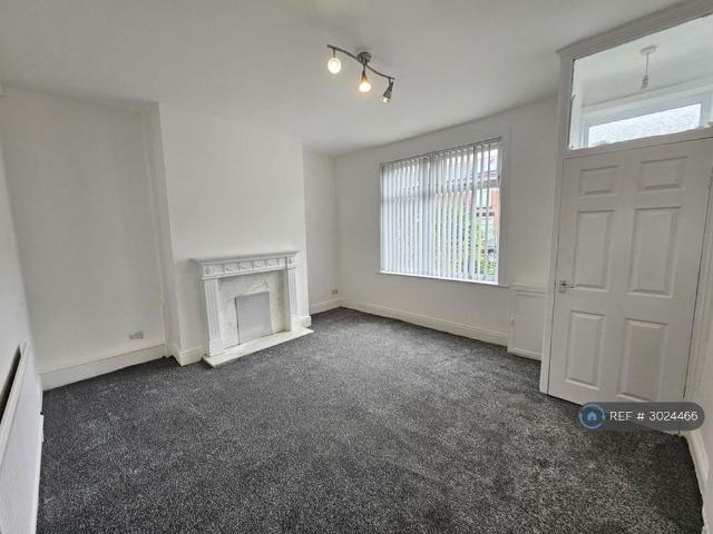 House for rent in The Haulgh, Lee Bank