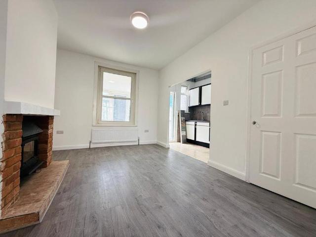 House for rent in Hayes, Greater London