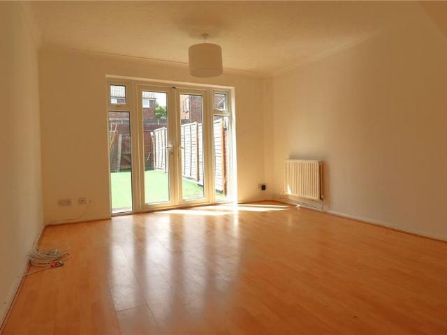 House for rent in Swanscombe and Greenhithe, Monks Orchard