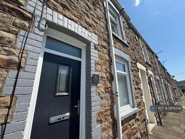 House for rent in Cwm, Waun-lwyd