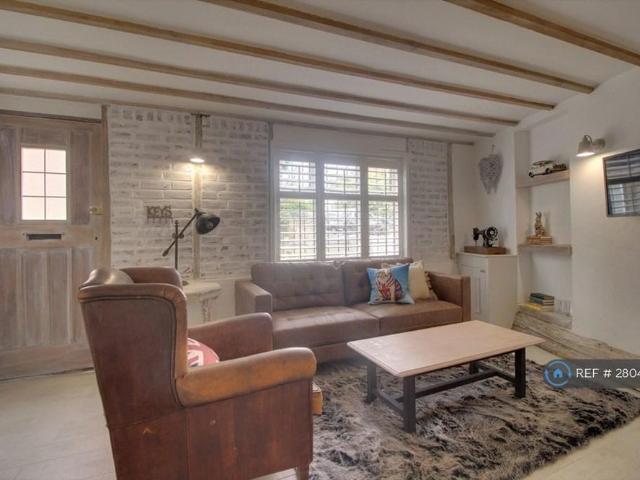 House for rent in The Butts, Kent