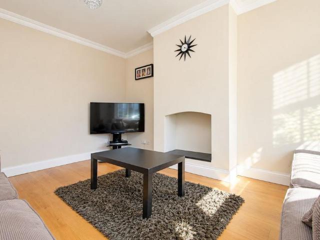 House for rent in Staines, Surrey
